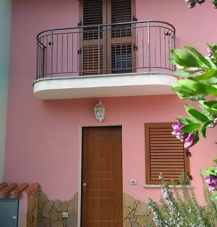 Dom wakacyjny Casa Rubina *